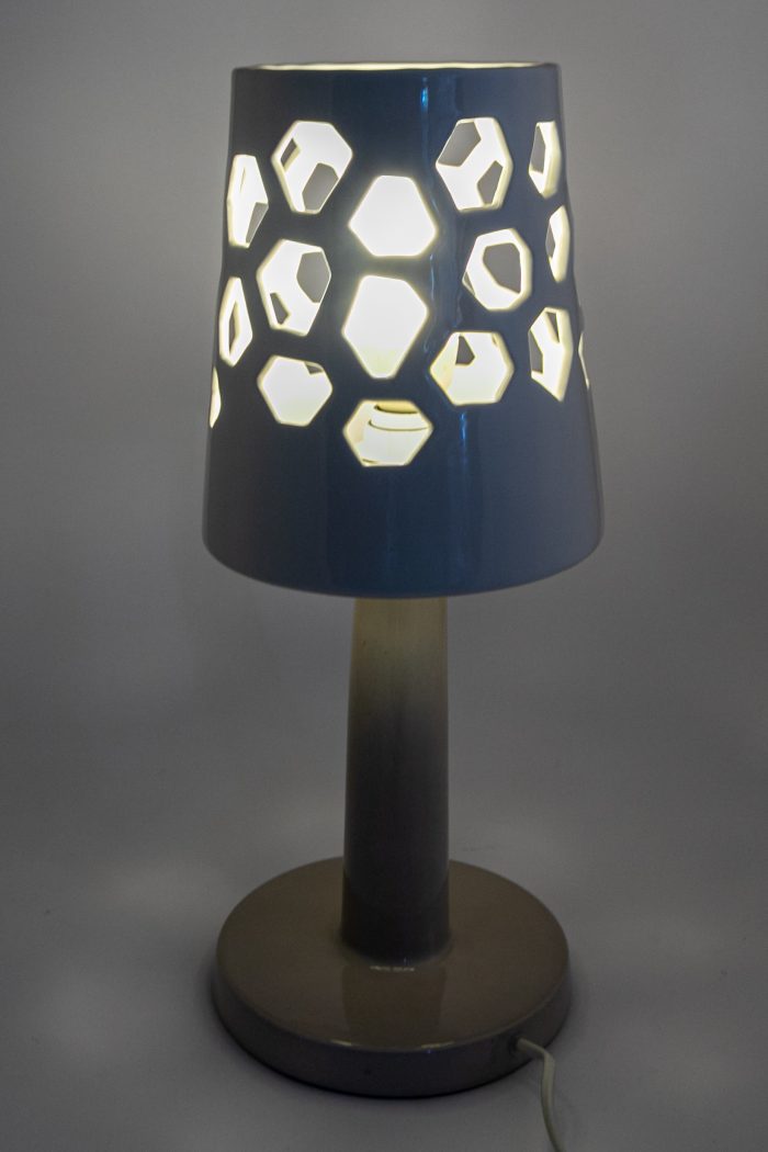 Lampada in ceramica moderna